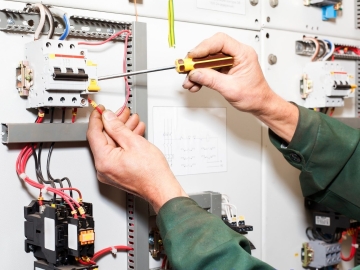 Sửa chập điện khẩn cấp